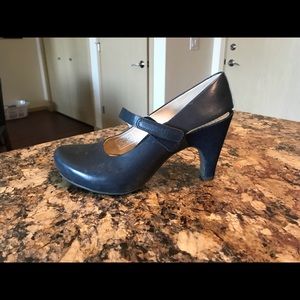 Tsubo Acrea Slingback Mary Jane Pump